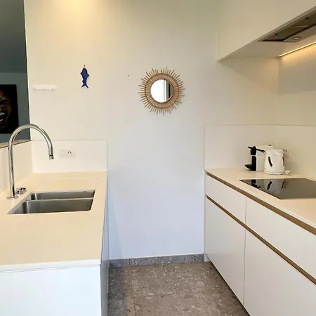 In Nieuwpoort Near The Beach, Cleaning Included アパート