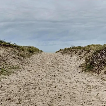 In Nieuwpoort Near The Beach, Cleaning Included Koksijde